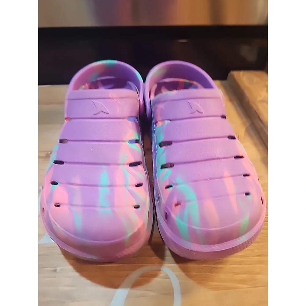 Rugged Shark Kid Size‎ 2  Purple/Pink/Teal Clog